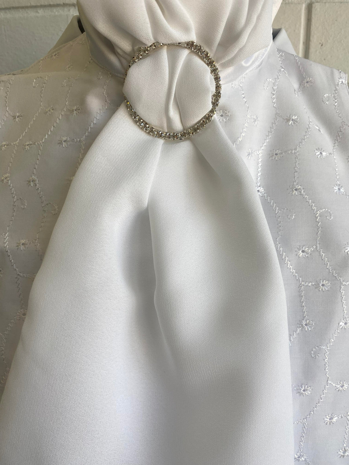 L SHARP Pre-Tied Bib Stock Tie White with Diamanté Ring & Flower Embroidery